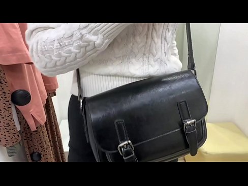 ❤️ 年轻婊子FeralBerry在试衣间用假阳具公开自慰 ️ Sex video﹏﹏