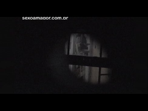 ❤️ 金发女郎被隐藏在空心砖后面的邻居偷窥者偷偷录影 ️ Sex video﹏﹏